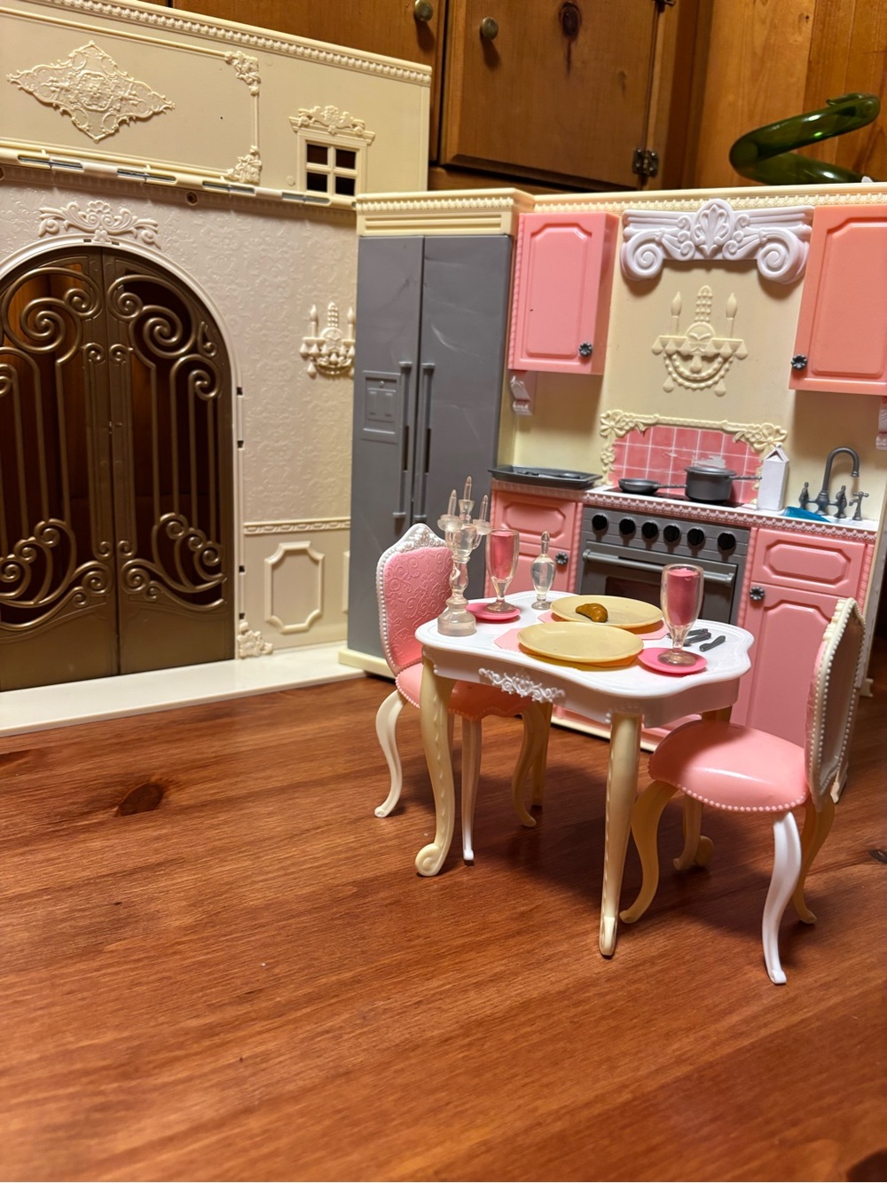2008 MGA Bratz World House Folding Doll Playhouse - Picture 11 of 16